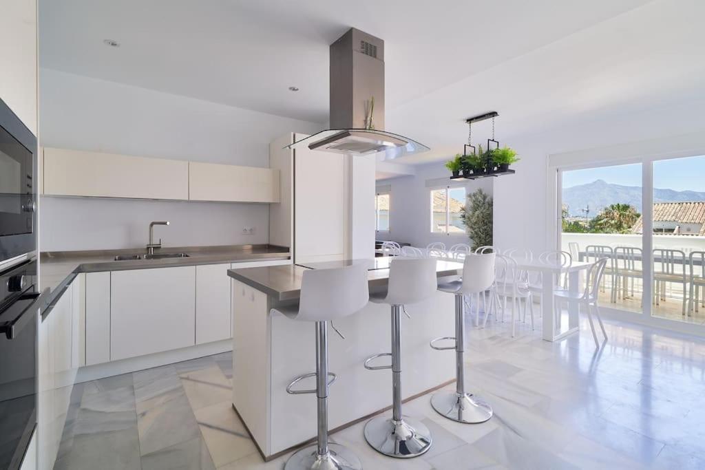 Superbe Appartement Avec Jaccuzi Marbella Luaran gambar