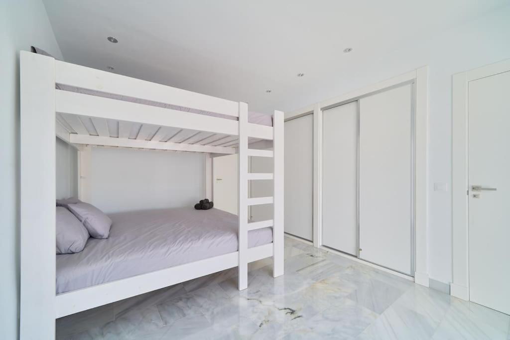 Superbe Appartement Avec Jaccuzi Marbella Luaran gambar