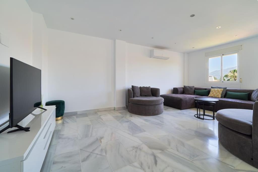 Superbe Appartement Avec Jaccuzi Marbella Luaran gambar